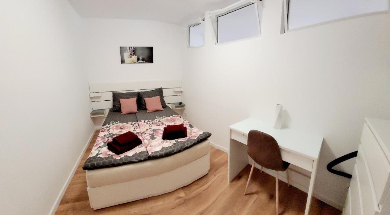 3-Zimmer, Bis 6 Personen Mit Parkplatz Apartment Muelheim an der Ruhr Ngoại thất bức ảnh